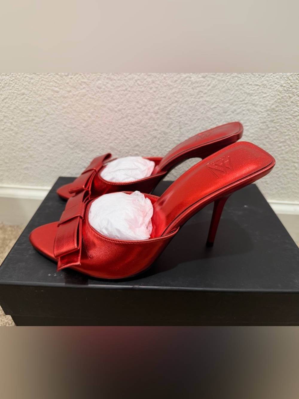 “New” Aminah Red Metallic Bow Mules size5,5.5